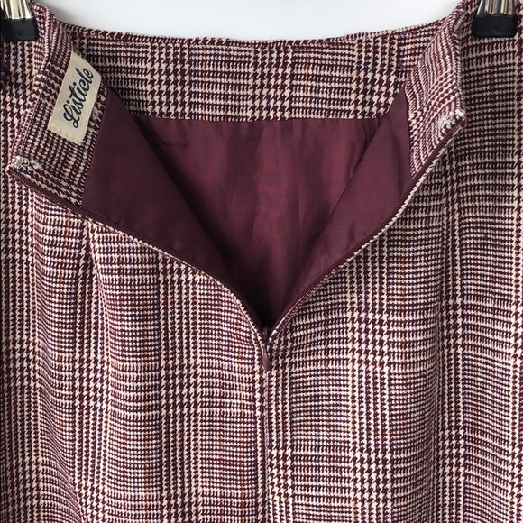 Midi Skirt with belt and slit - Picture 3 of 7